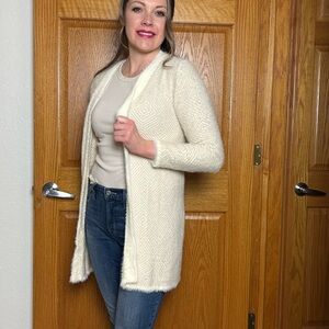 🤍 GEOMETRIC CREAM CARDIGAN 🤍